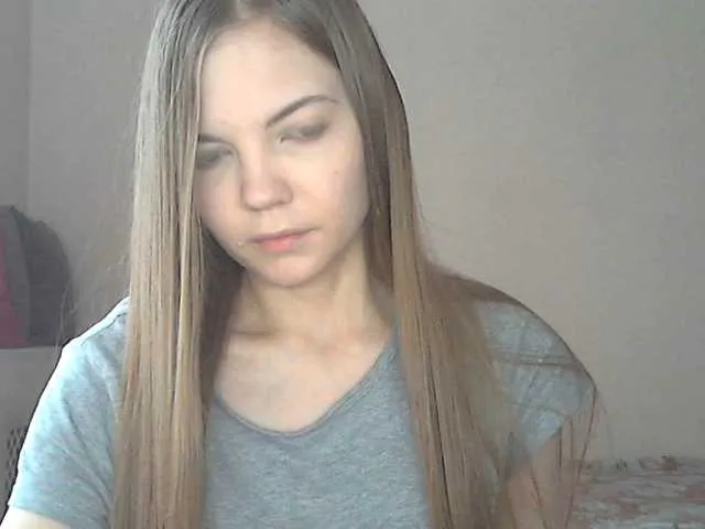 Live sex webcam photo for alisekss8 #271337980