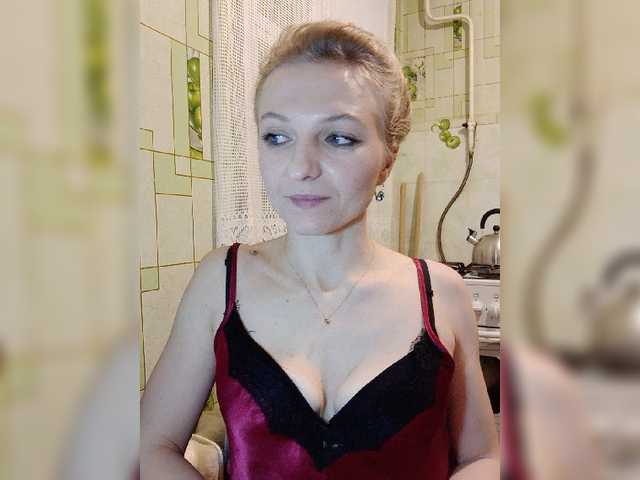 Live sex webcam photo for Anesteishen #271343721