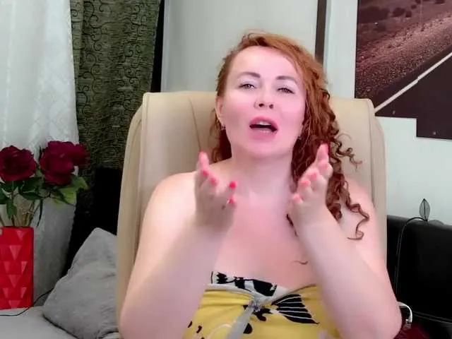 Live sex webcam photo for IvettaShine #271337862