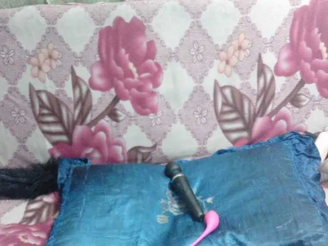 Live sex webcam photo for IngaQAce #287969015