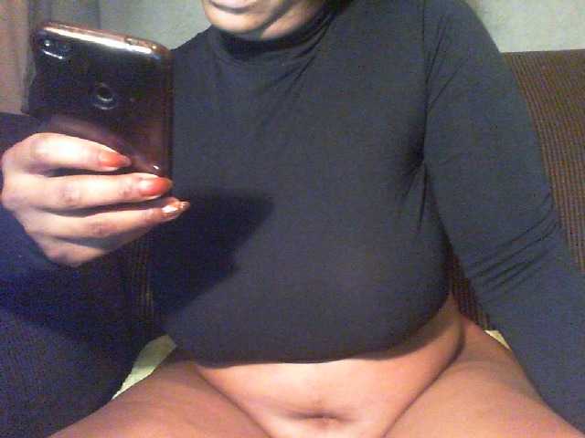 Live sex webcam photo for ebonysupegirl #271344192