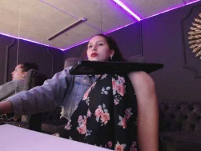 Live sex webcam photo for Cheerryll #287995717