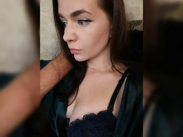 Live sex webcam photo for HellMor #271343414