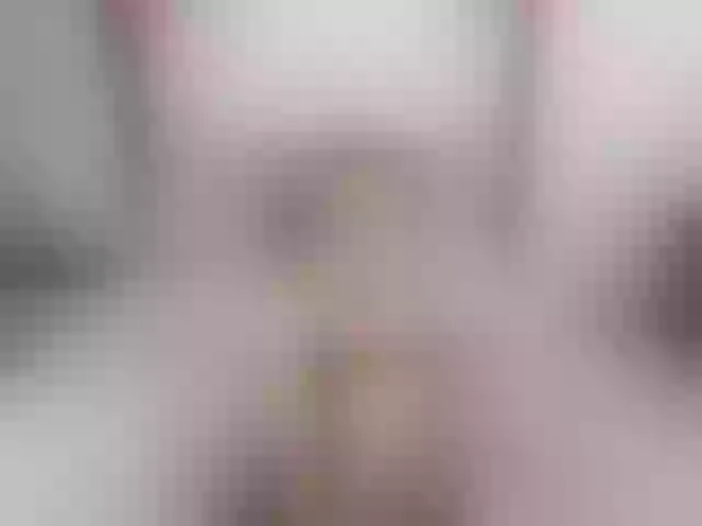 Live sex webcam photo for SkyEyesss #271343812