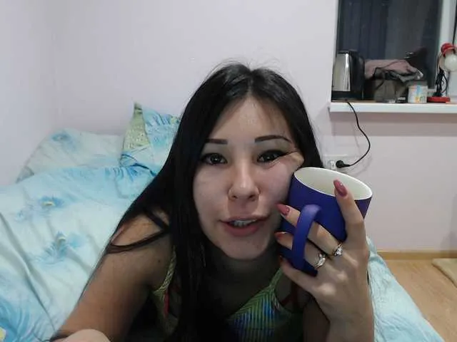 Live sex webcam photo for HotRose01 #271334931