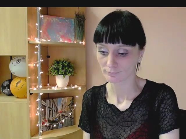 Live sex webcam photo for Abigail_i #271346665