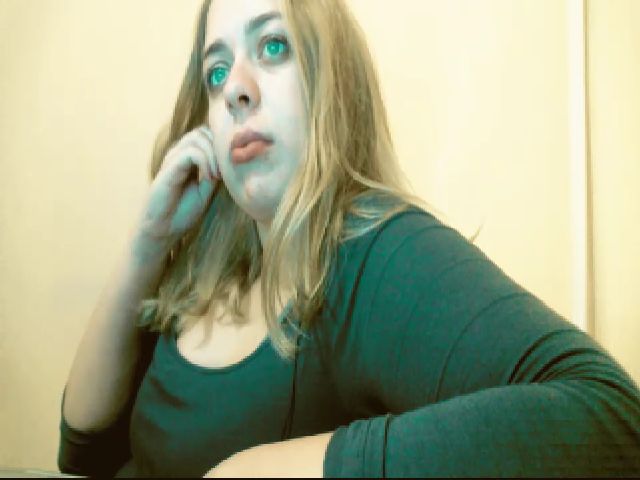 Live sex webcam photo for GoddessNika #271342746