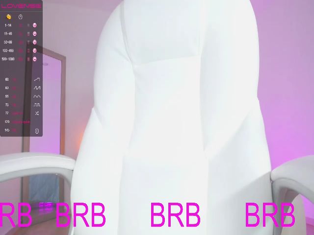 Live sex webcam photo for Karina_V #271339682