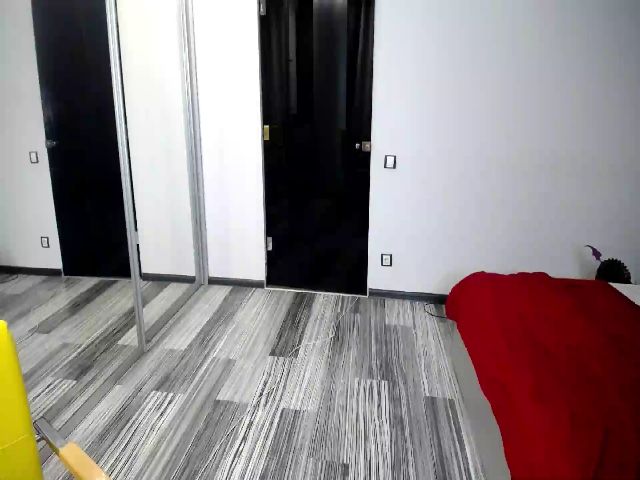 Live sex webcam photo for MarrieFleur #271344652