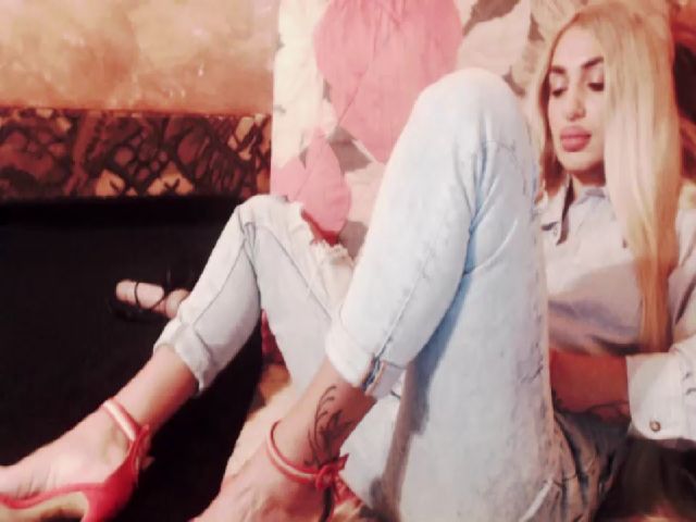 Live sex webcam photo for Goodspleasure #271340440