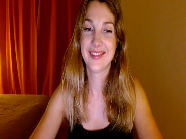 Live sex webcam photo for HappyAlise #271346307