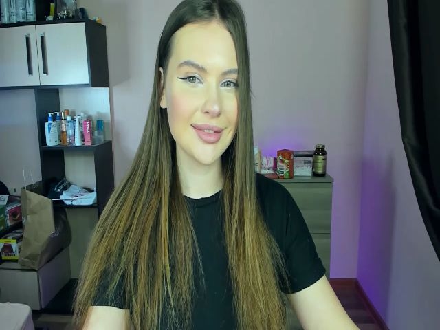 Live sex webcam photo for Daisymarly #271346582