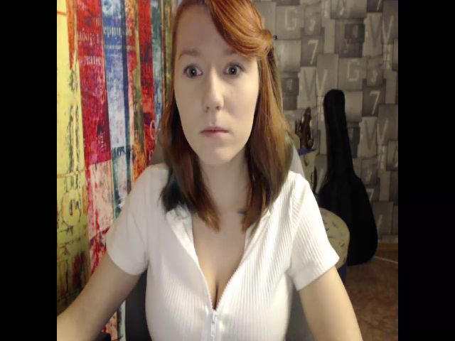 Live sex webcam photo for NikiFoks18 #271337428