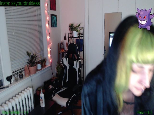 Live sex webcam photo for YourDruidess #271336037