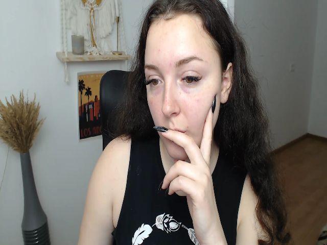Live sex webcam photo for GloriaSparks #271339805