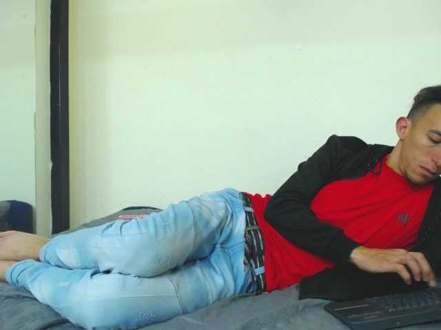 Live sex webcam photo for joker-harley1 #271334992