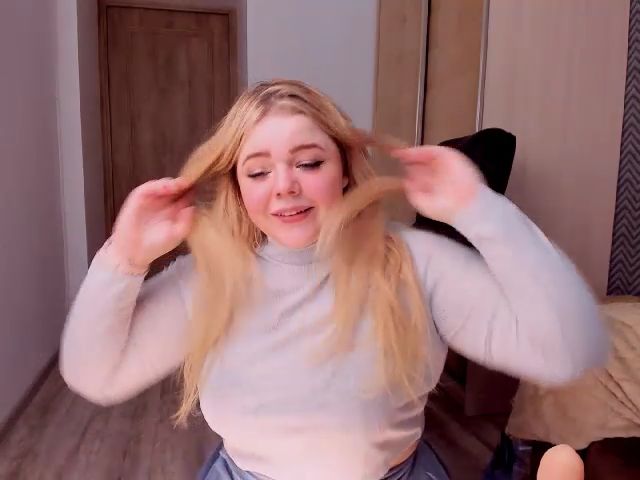 Live sex webcam photo for Chubby_cake #271342589