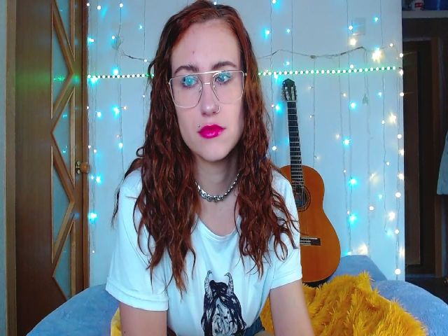 Live sex webcam photo for SpicyDessert #271346822
