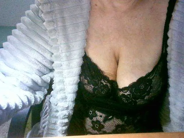 Live sex webcam photo for RomachkaT #271343862