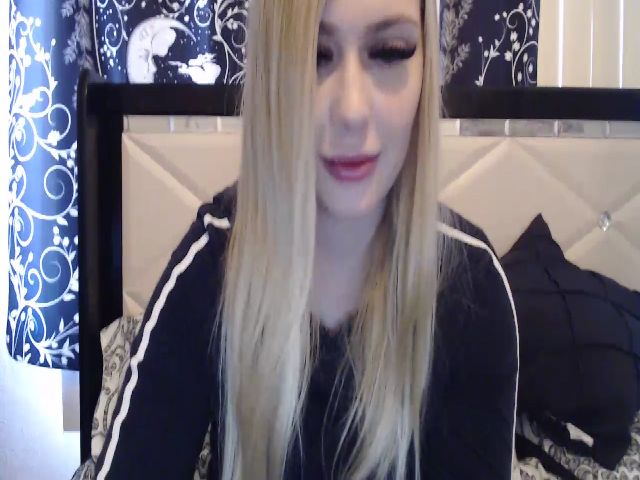 Live sex webcam photo for AshleyMarina #271345732