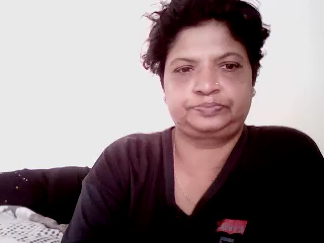 Live sex webcam photo for Indianbarbie3 #271340249