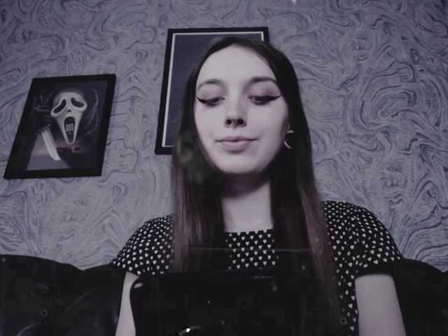 Live sex webcam photo for EllaDark #271341370