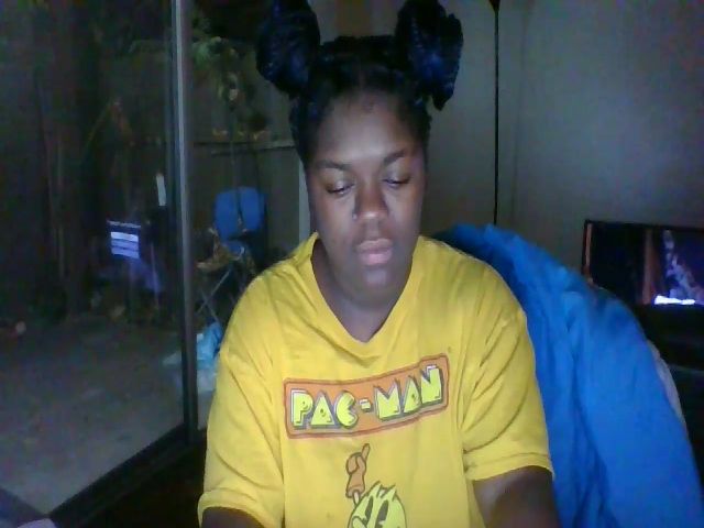Live sex webcam photo for Bigbootibambi #271339883