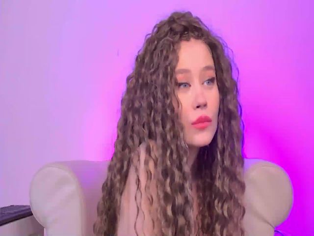 Live sex webcam photo for Judyfoxxx #271339135