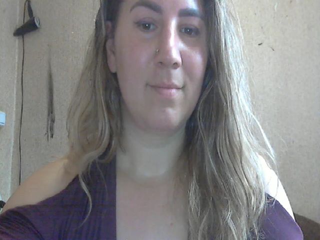 Live sex webcam photo for ChrystalBella #271339297