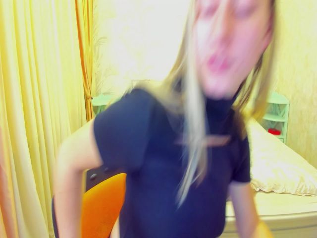 Live sex webcam photo for LikondaJuicy #271342017