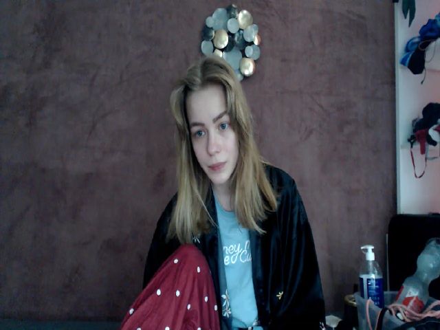 Live sex webcam photo for JanaBella #271341782