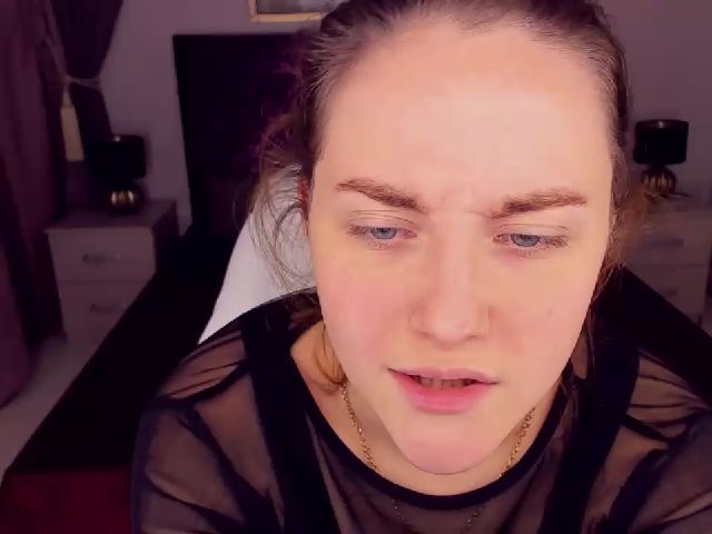 Live sex webcam photo for SeveiGold #271342255