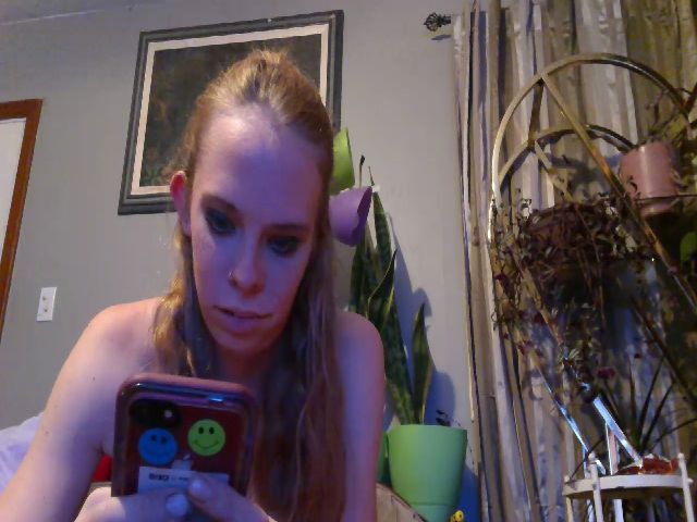 Live sex webcam photo for PrincessV7 #271340049