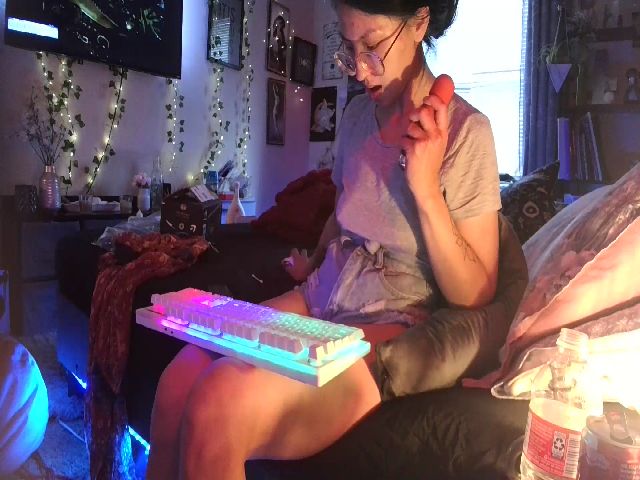 Live sex webcam photo for Skylerm00n #271346271