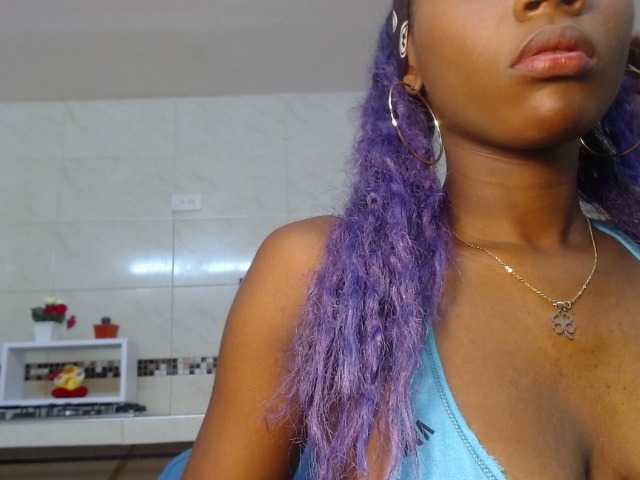 Live sex webcam photo for EbonyBeauty #271334713