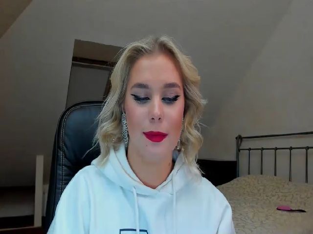 Live sex webcam photo for Merli_Lovely #271342608