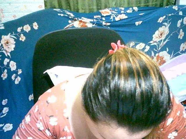 Live sex webcam photo for Asianlyn #271344173