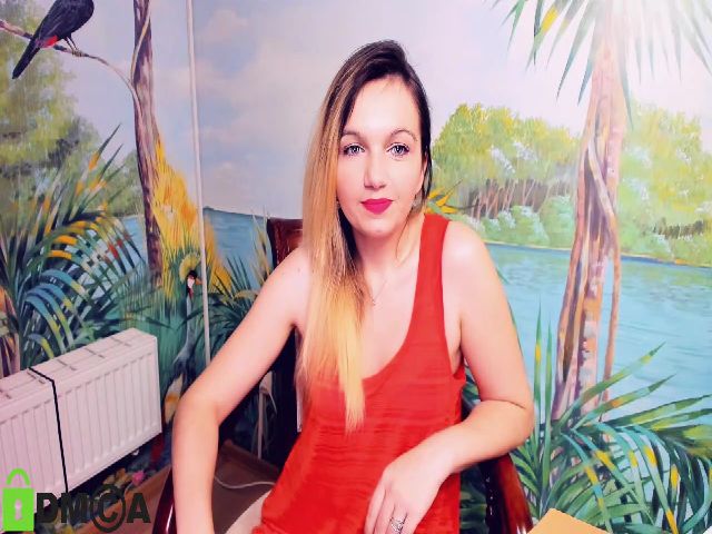 Live sex webcam photo for Miss_Natali #271337048