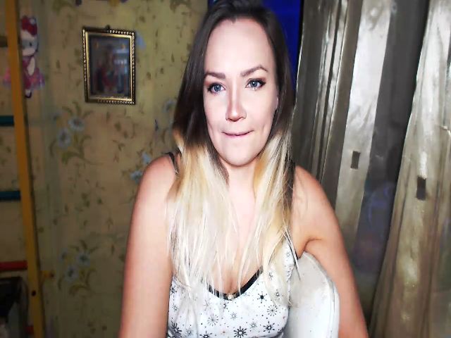 Live sex webcam photo for ARIA_PRISM #271343080