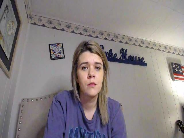 Live sex webcam photo for PregnantJayde #271339139