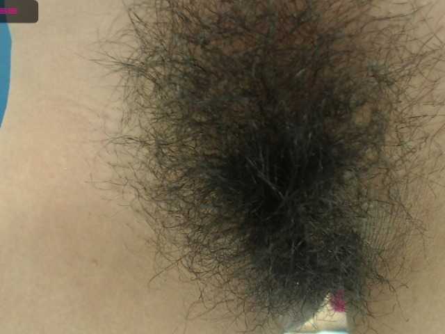 Live sex webcam photo for SweetBarbie #271350178