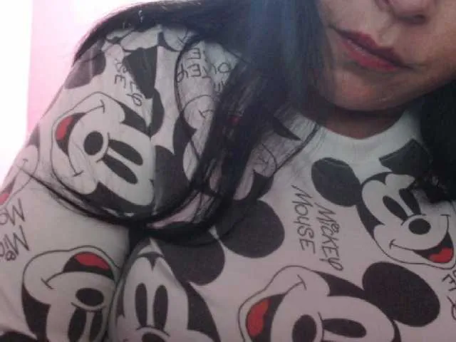 Live sex webcam photo for luzzyhot #271357374