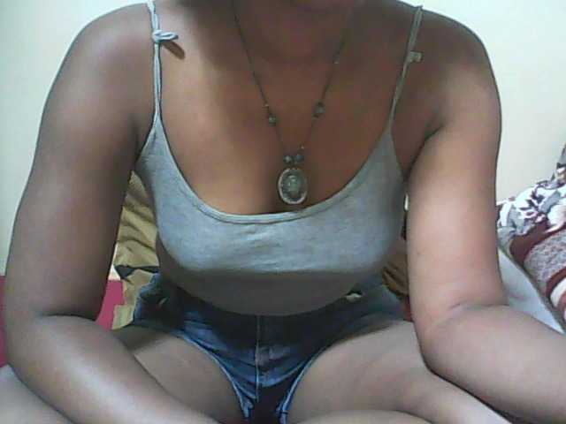 Live sex webcam photo for Noums #271357320