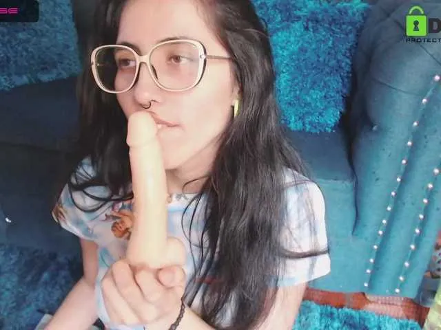 Live sex webcam photo for KeilaSummer #271357114