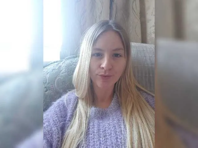 Live sex webcam photo for GracieX #271352909