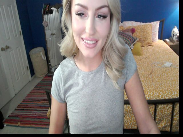 Live sex webcam photo for Officialelsa #271348135