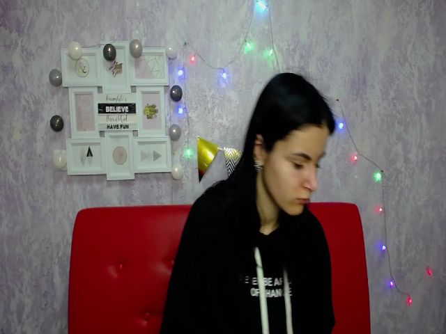 Live sex webcam photo for MollyTravis #271351287