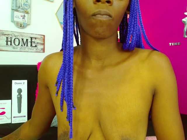 Live sex webcam photo for -UMAWILLIAMS #271353259