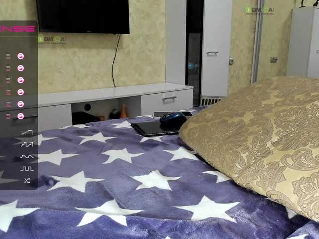 Live sex webcam photo for -Nensi- #271347137