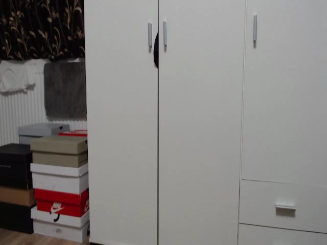 Live sex webcam photo for MeganTayllor #271348631